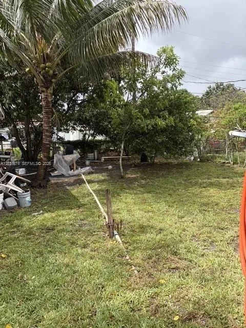 336 E 41st St, Hialeah, FL 33013 photo 10