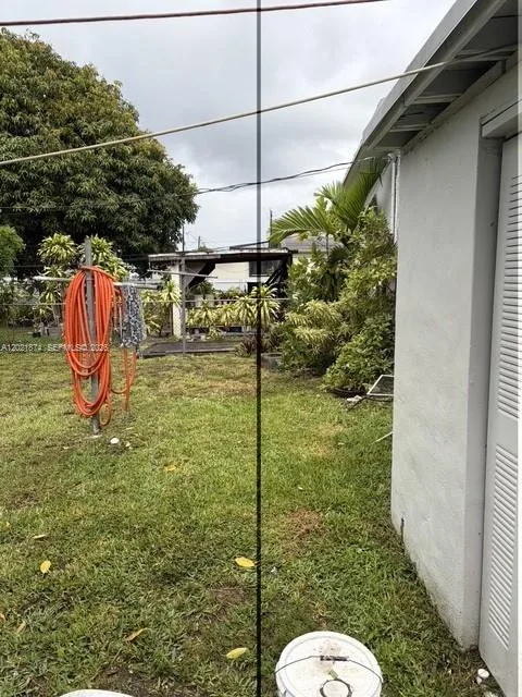 336 E 41st St, Hialeah, FL 33013 photo 9