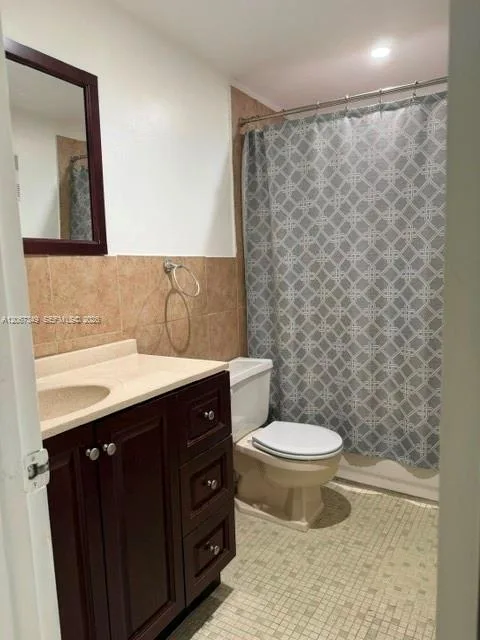 6960 Miami Gardens Dr # 2-521, Hialeah, FL 33015 photo 9