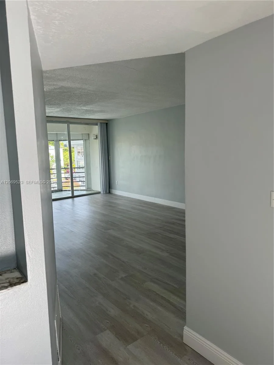 1398 NE 191st St # C305, Miami, FL 33179 photo 7