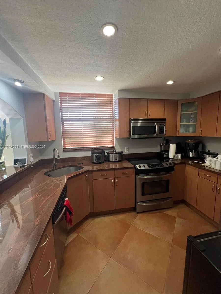 8411 Forest Hills Dr # 308, Coral Springs, FL 33065 photo 12