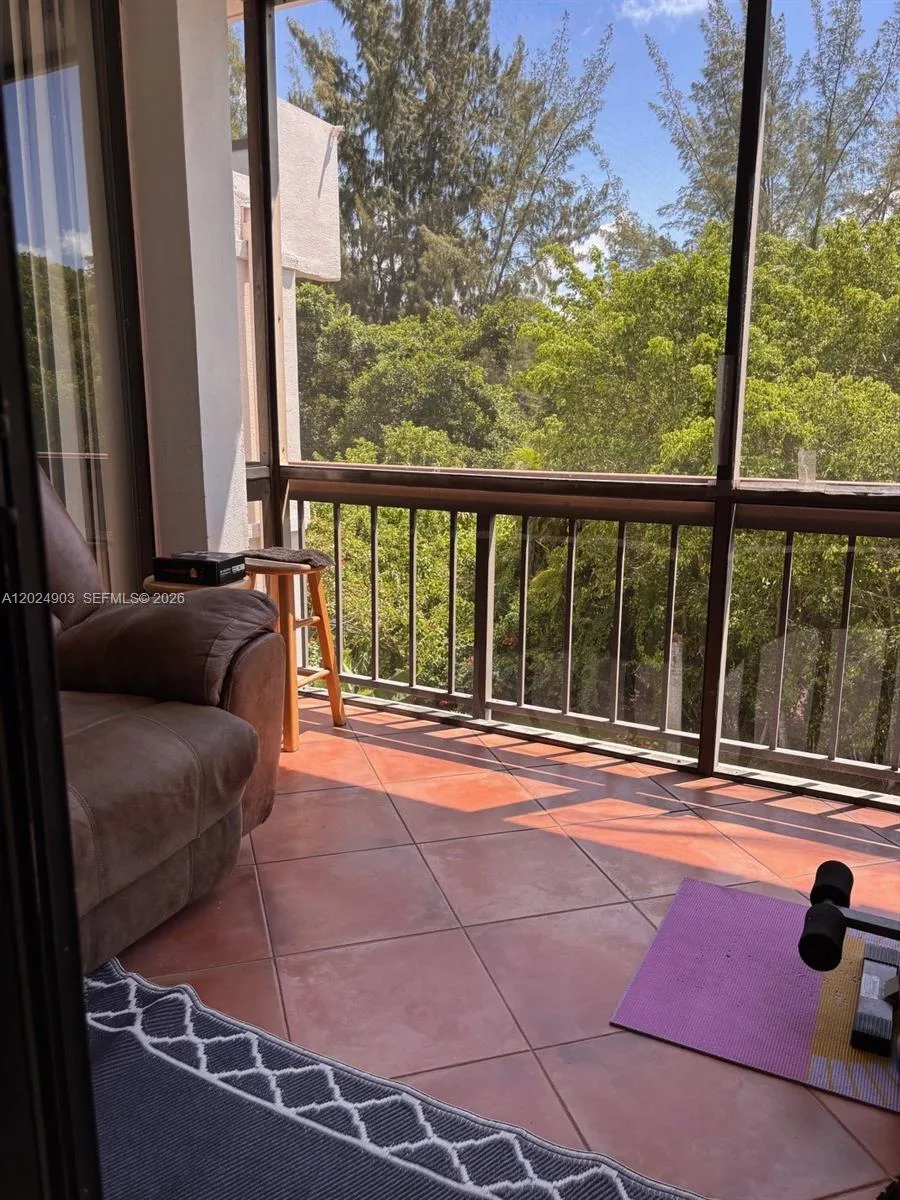 8411 Forest Hills Dr # 308, Coral Springs, FL 33065 photo 5