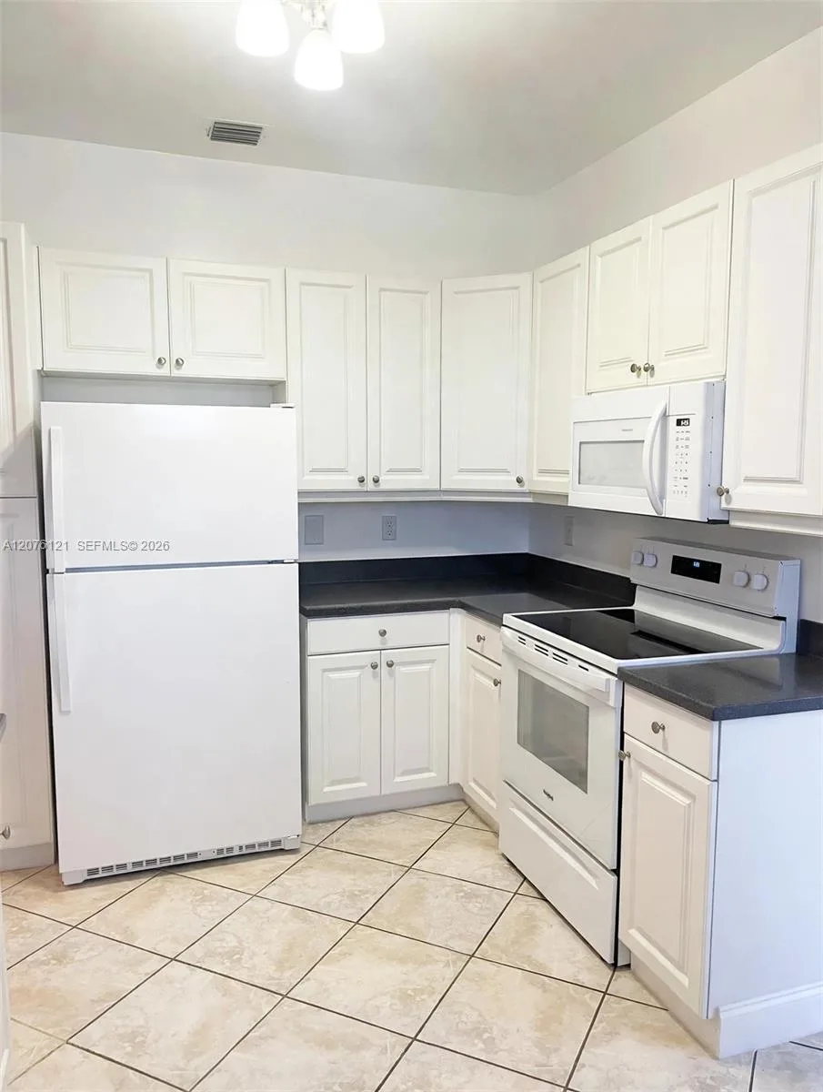 15616 NW 12th Mnr, Pembroke Pines, FL 33028 photo 8