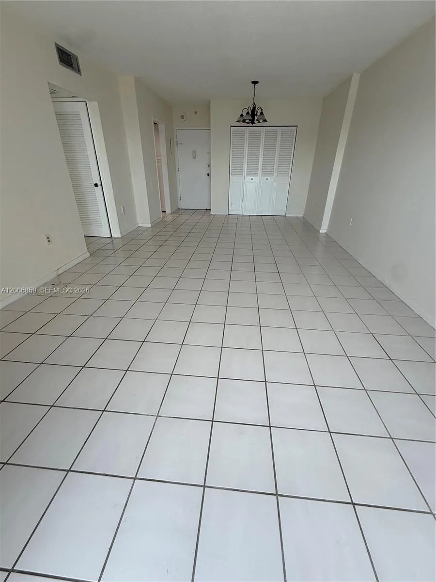 400 Kings Point Dr # 608, Sunny Isles Beach, FL 33160 photo 6