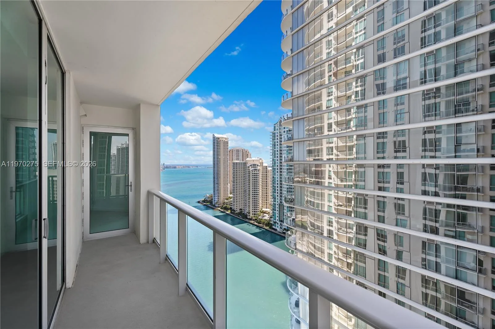 300 S Biscayne Blvd # T-2602, Miami, FL 33131 photo 2