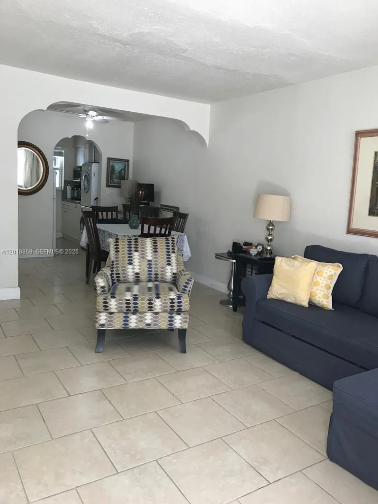 7921 Abbott Ave # 4, Miami Beach, FL 33141 photo 4