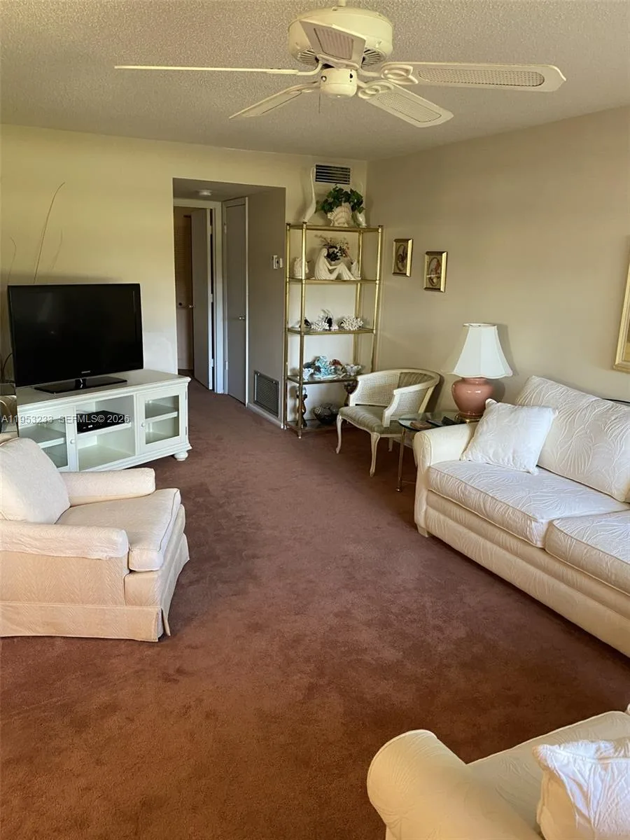 14 Vista Gardens Trl # 103, Vero Beach, FL 32962 photo 5