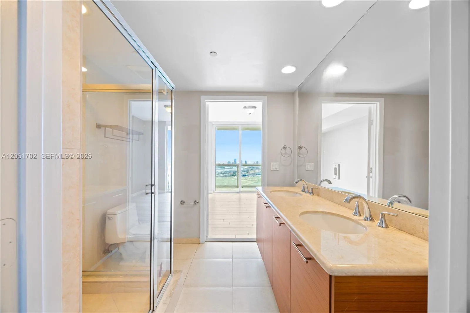 50 Biscayne Blvd # 4706, Miami, FL 33132 photo 10