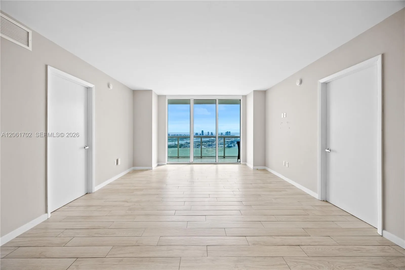 50 Biscayne Blvd # 4706, Miami, FL 33132 photo 6