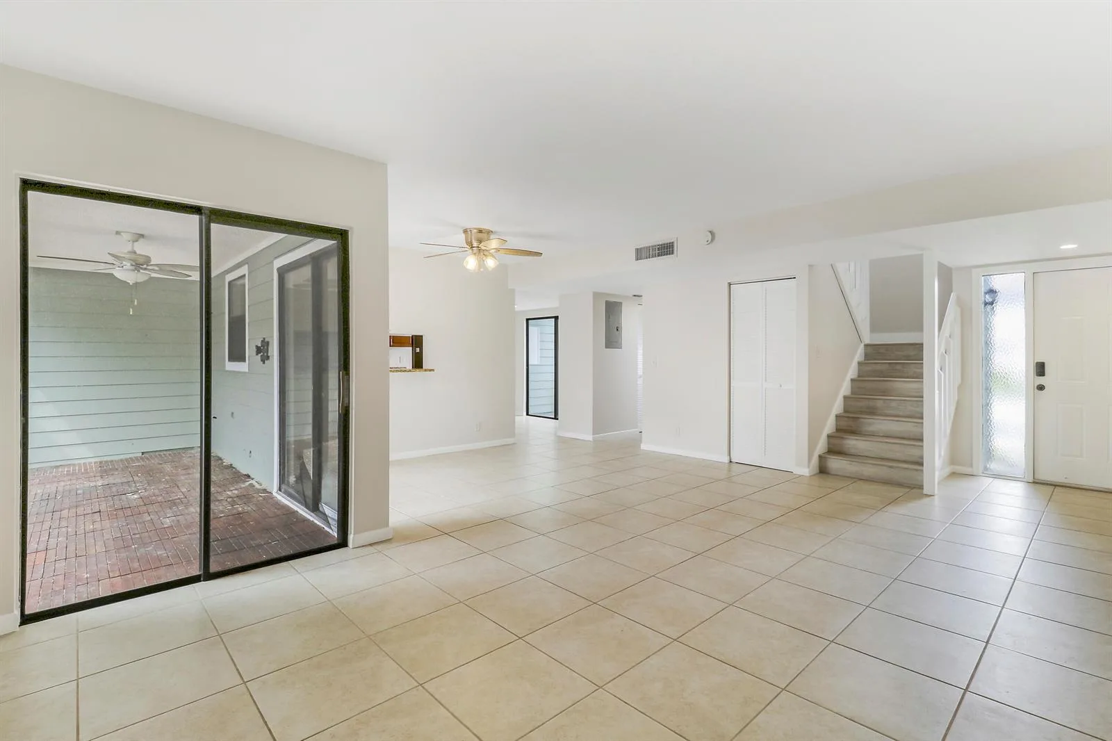 202 LAKEWOOD Drive # 11B, Jupiter, FL 33458 photo 10