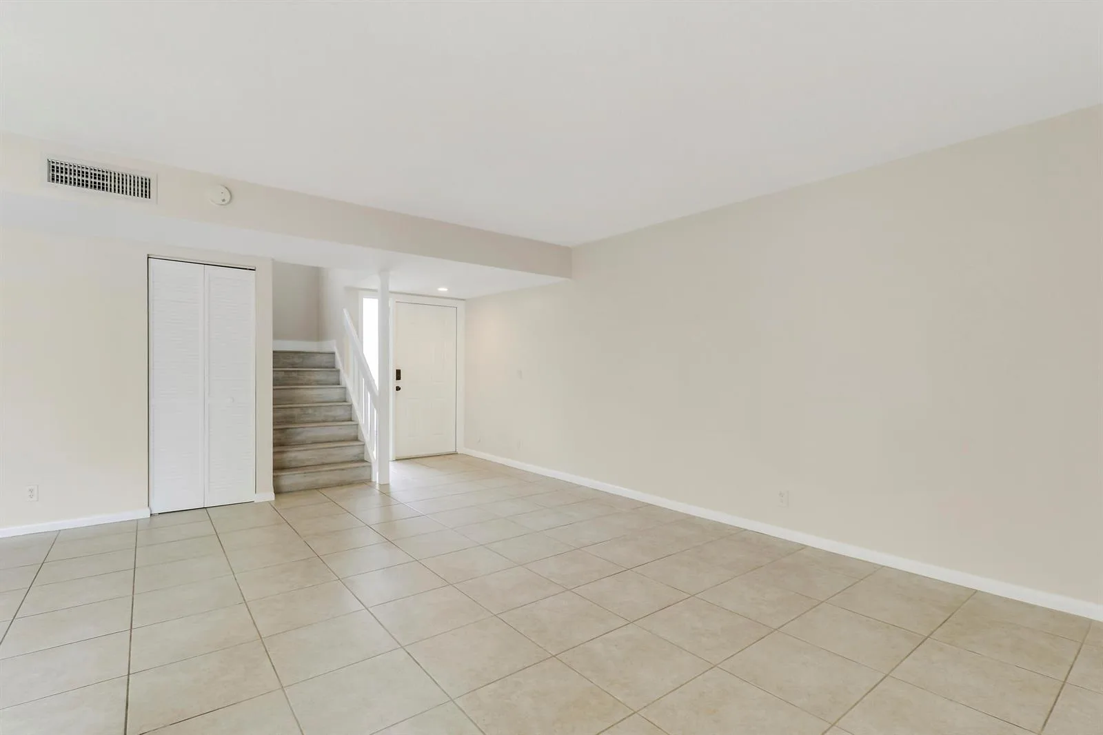 202 LAKEWOOD Drive # 11B, Jupiter, FL 33458 photo 11