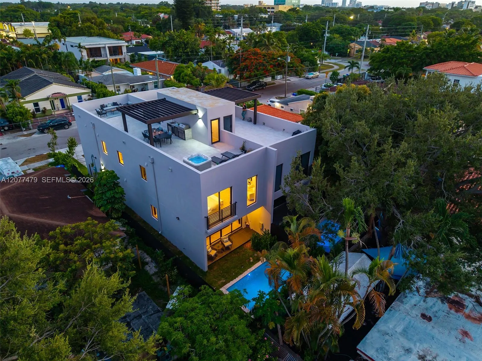 1433 SW 20th St, Miami, FL 33145 photo 4
