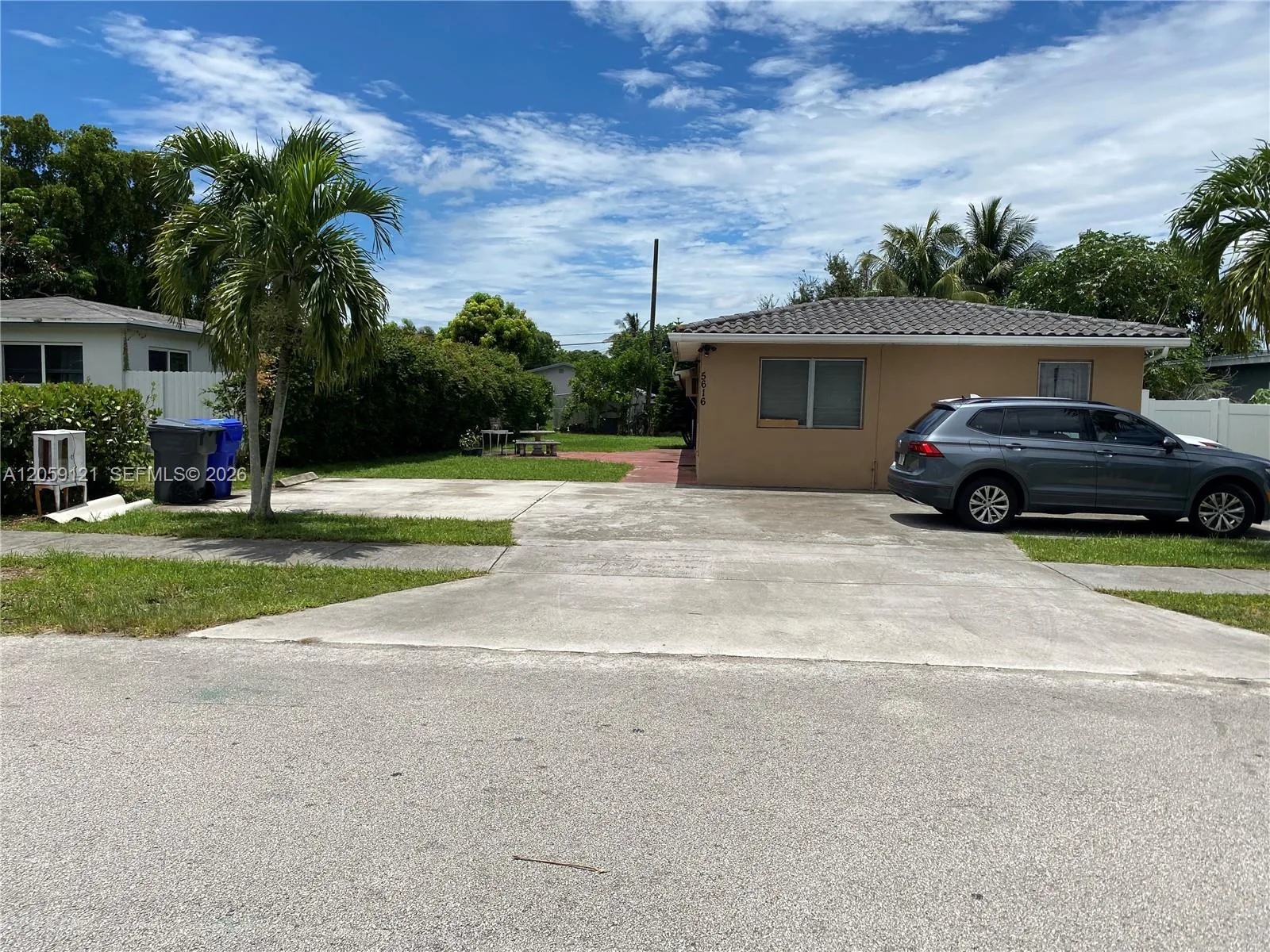 5616 Arthur St # South, Hollywood, FL 33021