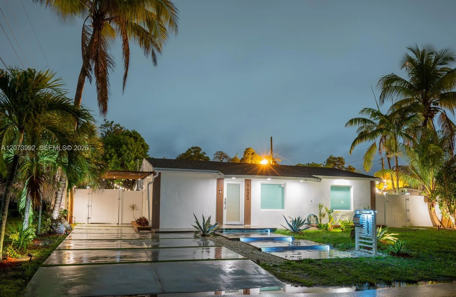 1623 S 24th Ter, Hollywood, FL 33020