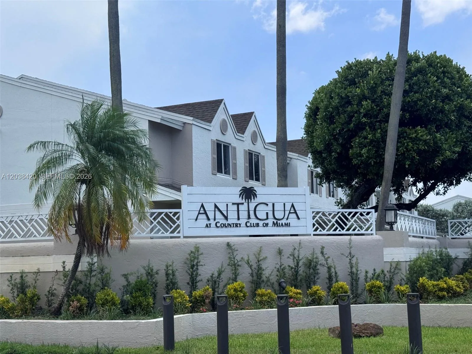17425 NW 67th Pl # N-13, Hialeah, FL 33015
