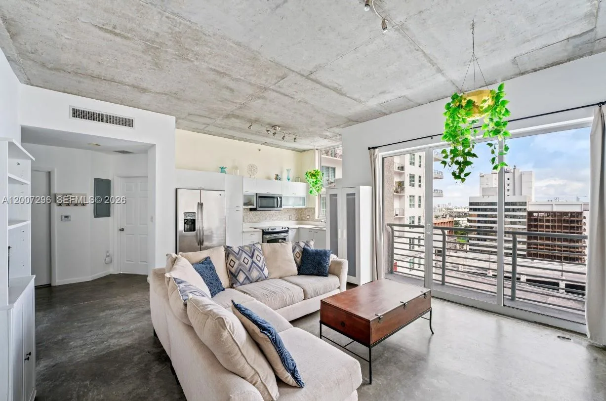 133 NE 2nd Ave # 1112, Miami, FL 33132