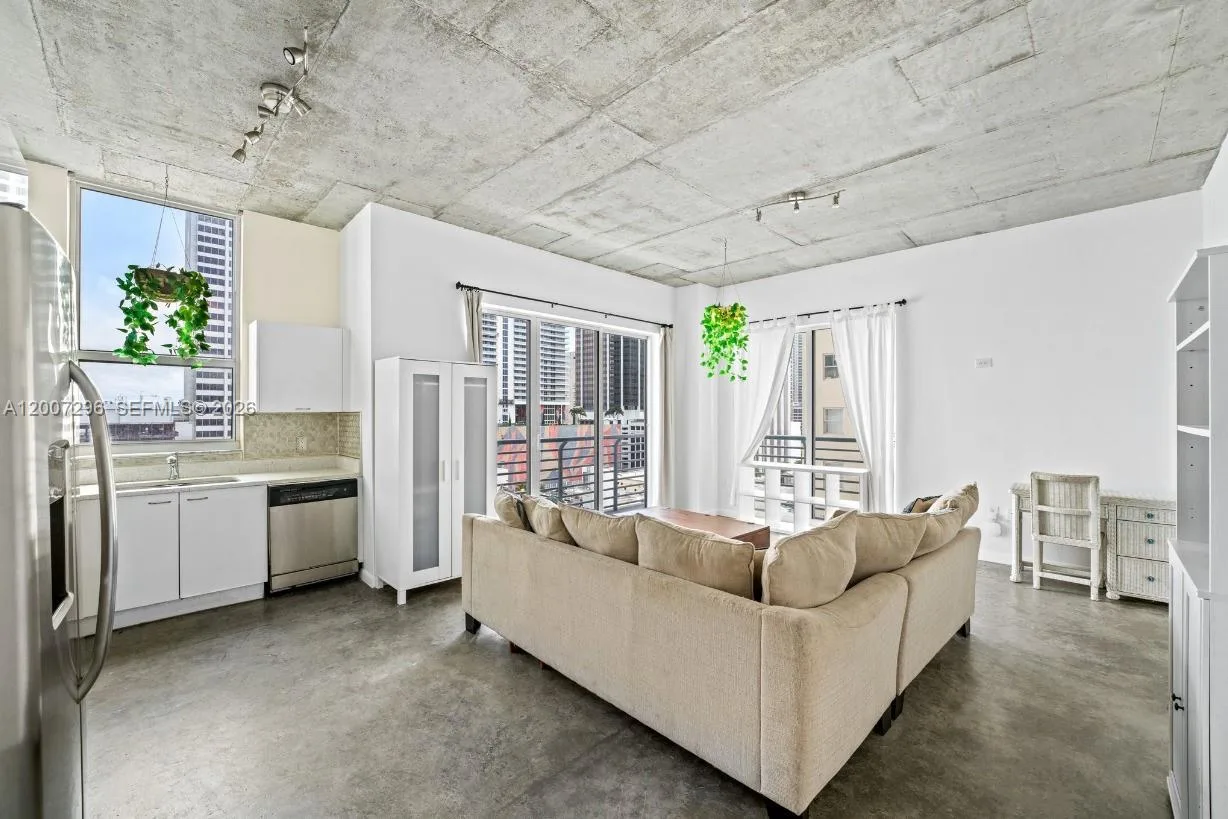 133 NE 2nd Ave # 1112, Miami, FL 33132 photo 2