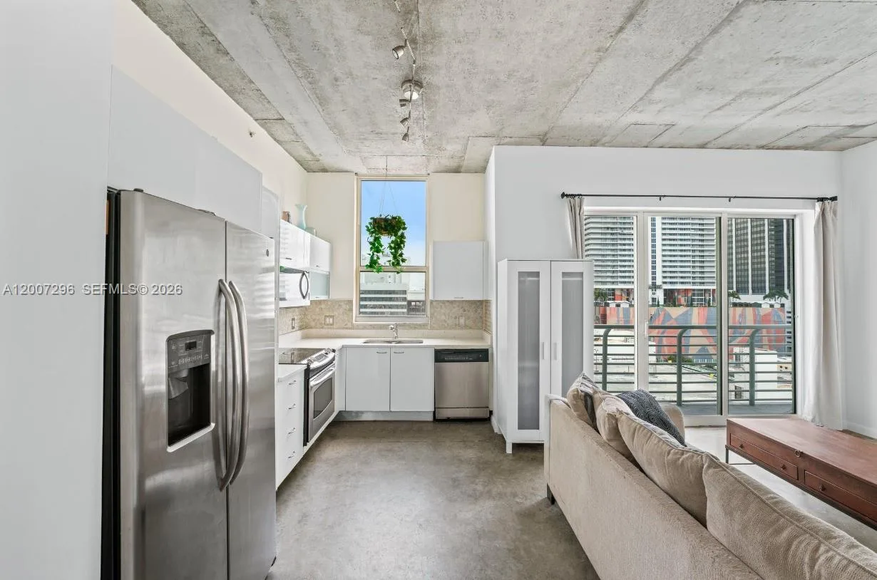 133 NE 2nd Ave # 1112, Miami, FL 33132 photo 3