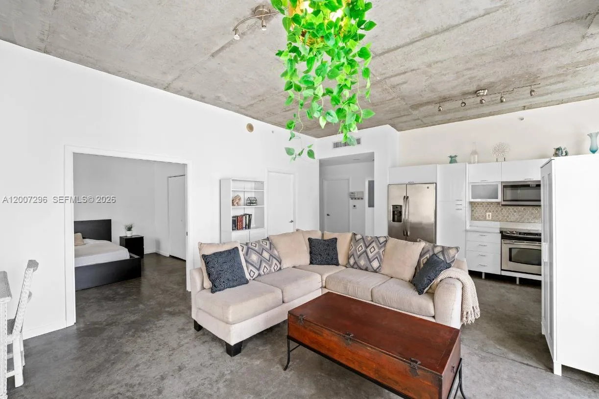 133 NE 2nd Ave # 1112, Miami, FL 33132 photo 5