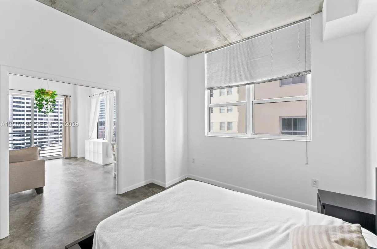 133 NE 2nd Ave # 1112, Miami, FL 33132 photo 9