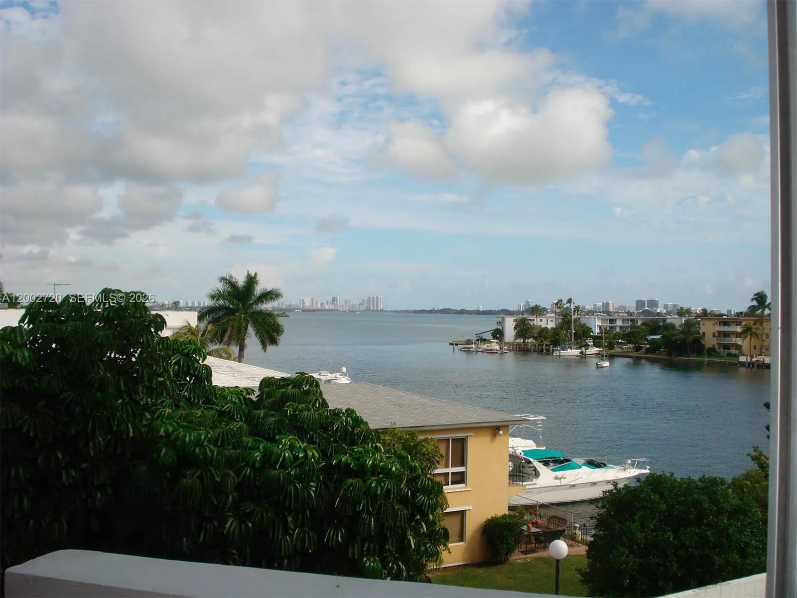7933 West Dr # 404, North Bay Village, FL 33141