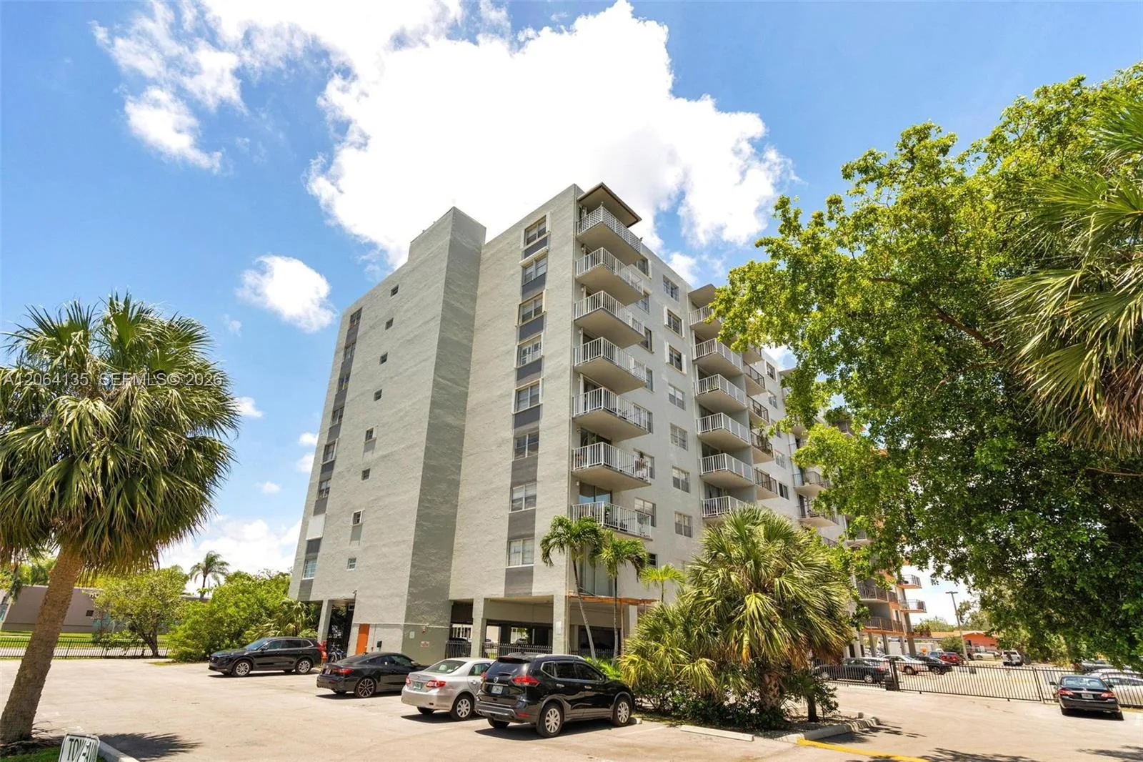 1465 NE 123rd St # 416, North Miami, FL 33161 — zdjęcie 2