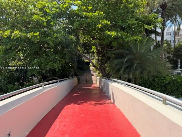2445 Lake Pancoast Dr # 7, Miami Beach, FL 33140 photo 7