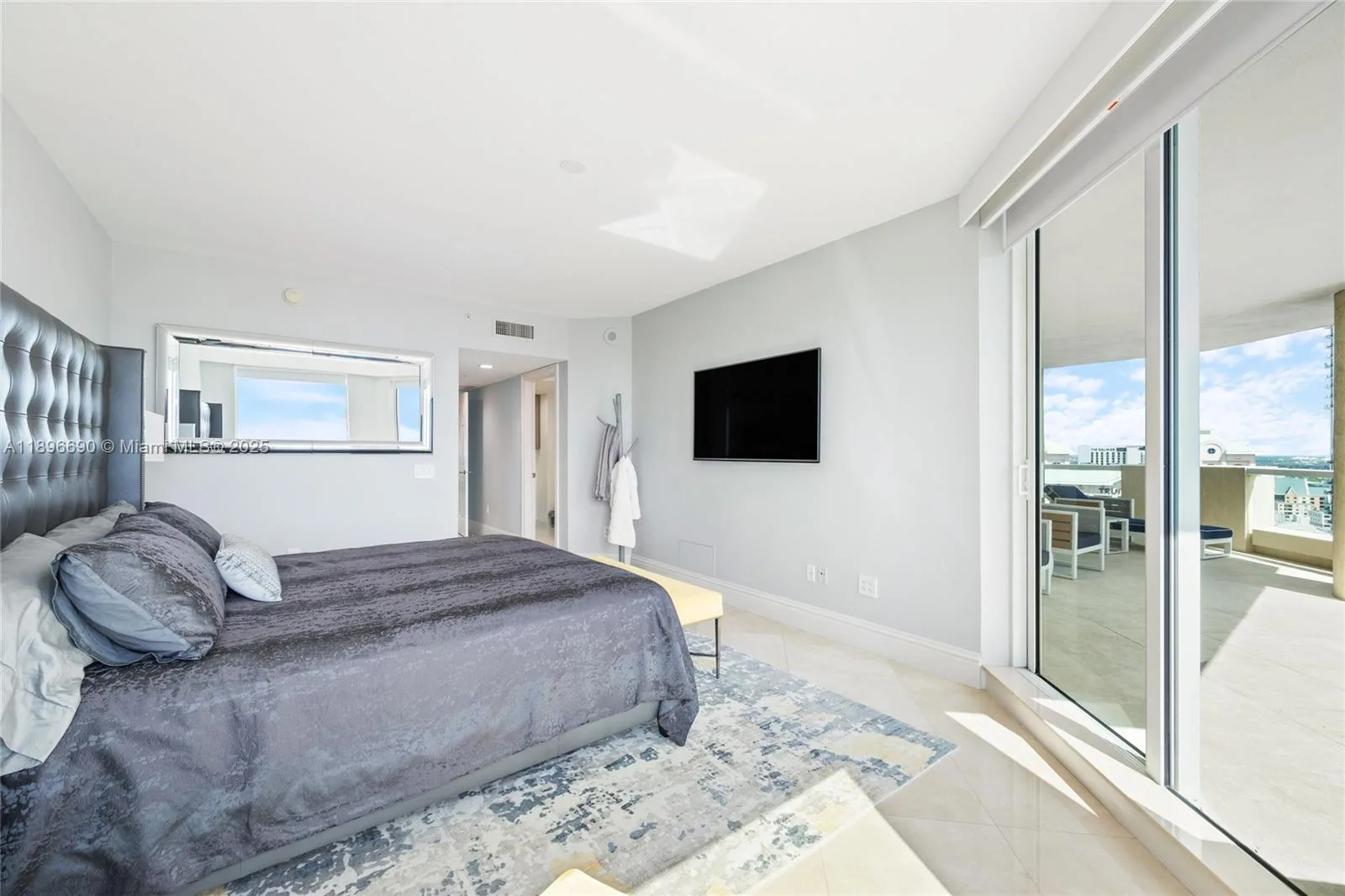 411 N New River Dr E # 2701, Fort Lauderdale, FL 33301 photo 12