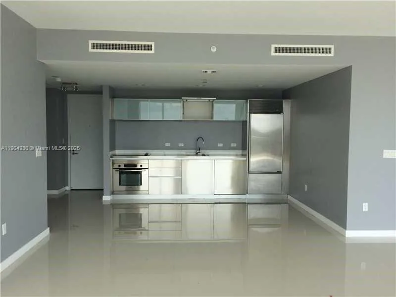 1040 Biscayne Blvd # 1707, Miami, FL 33132 photo 6