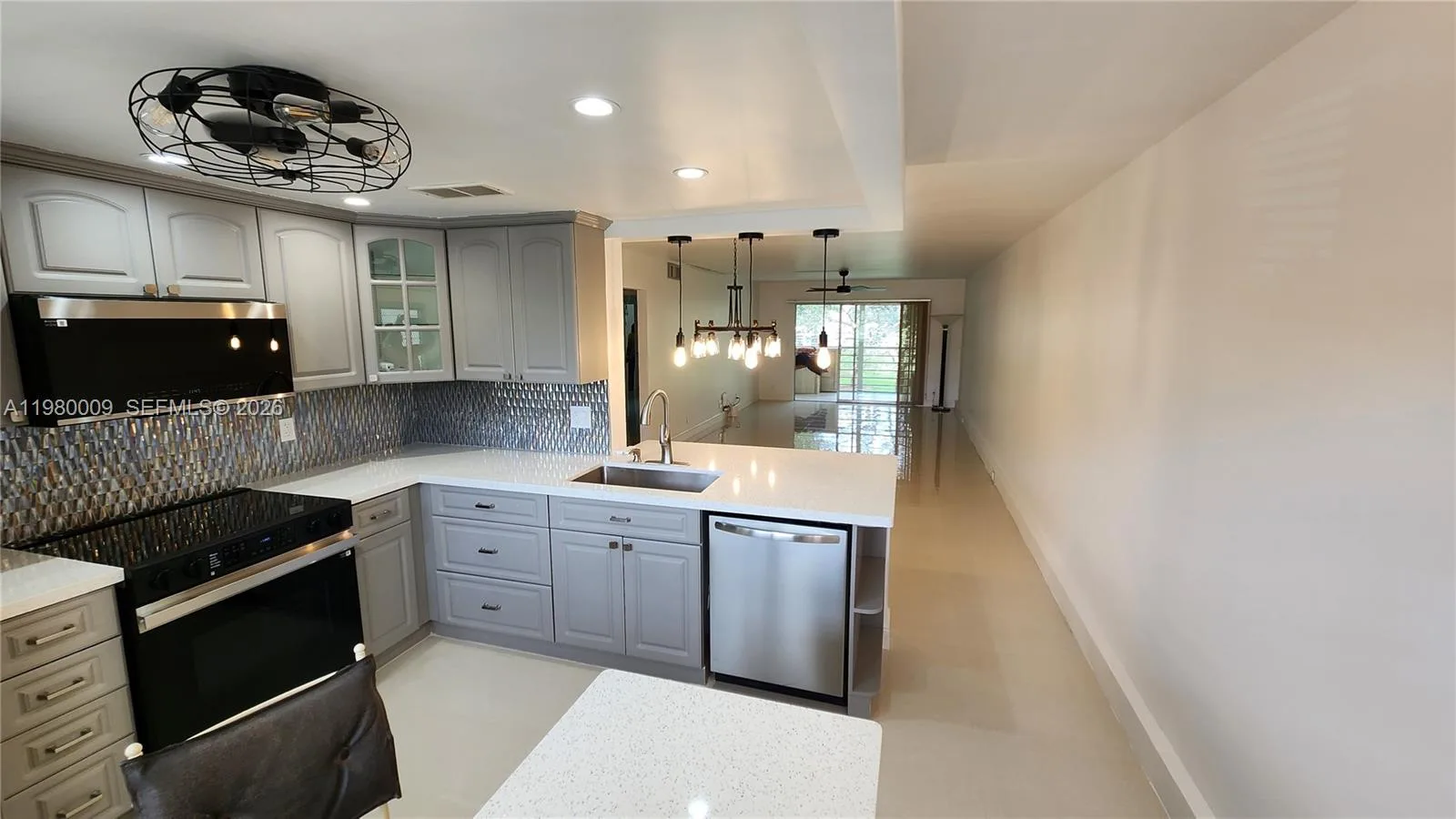 2403 Antigua Cir # L2, Coconut Creek, FL 33066 photo 4