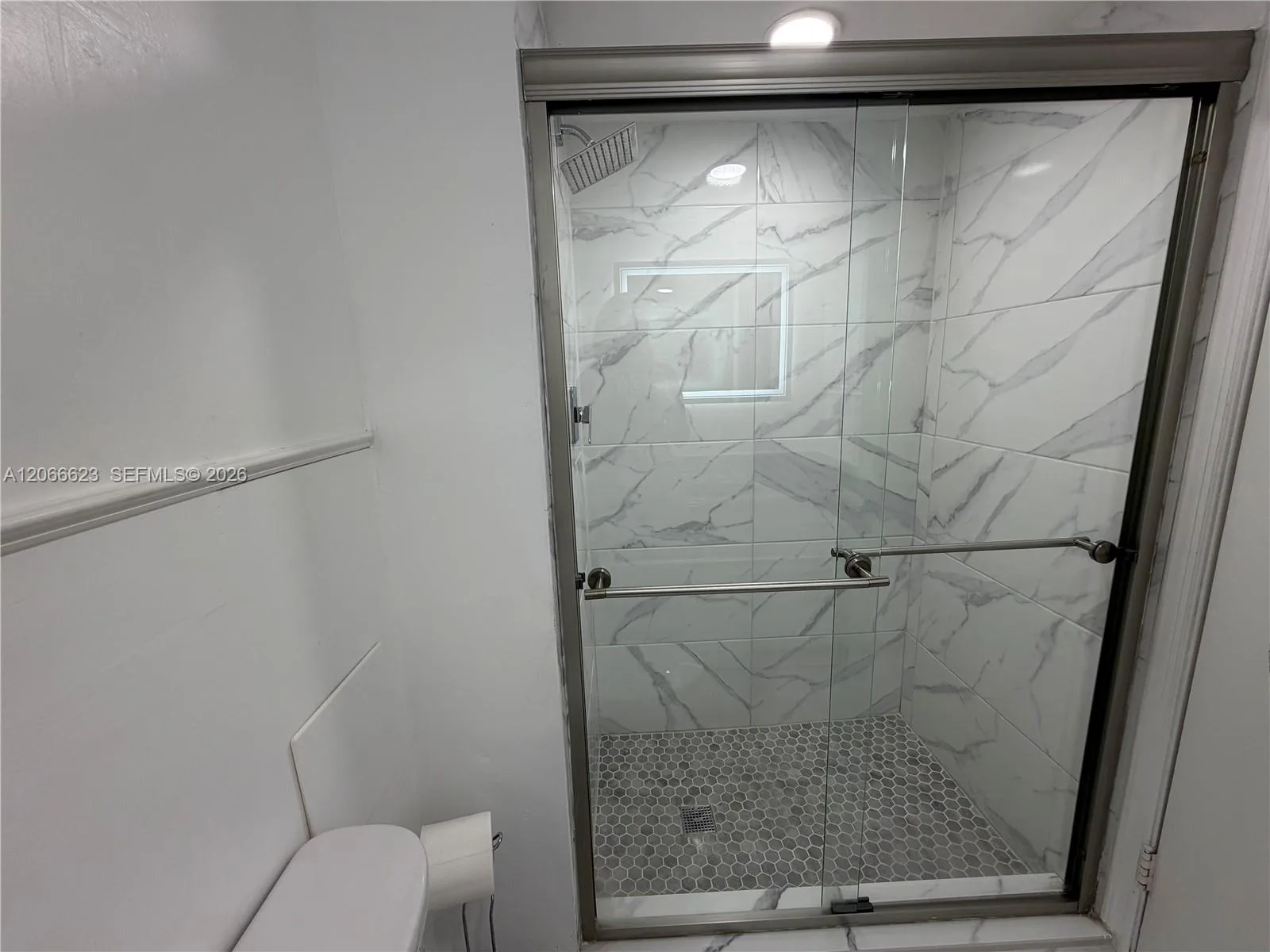 18031 Biscayne Blvd # 601, Aventura, FL 33160 photo 10