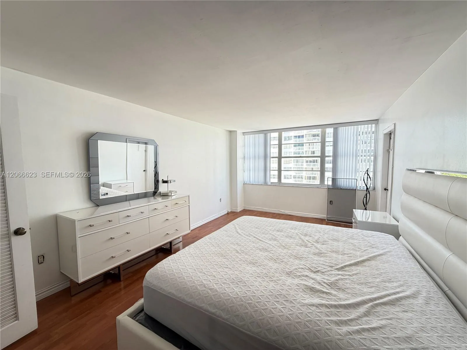 18031 Biscayne Blvd # 601, Aventura, FL 33160 photo 12