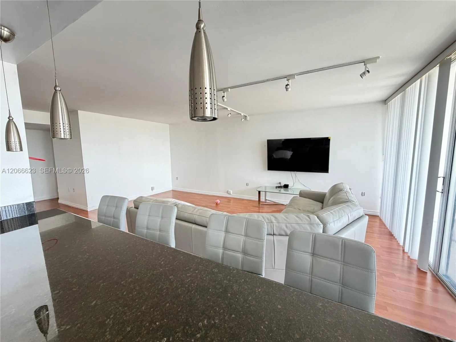 18031 Biscayne Blvd # 601, Aventura, FL 33160 photo 4