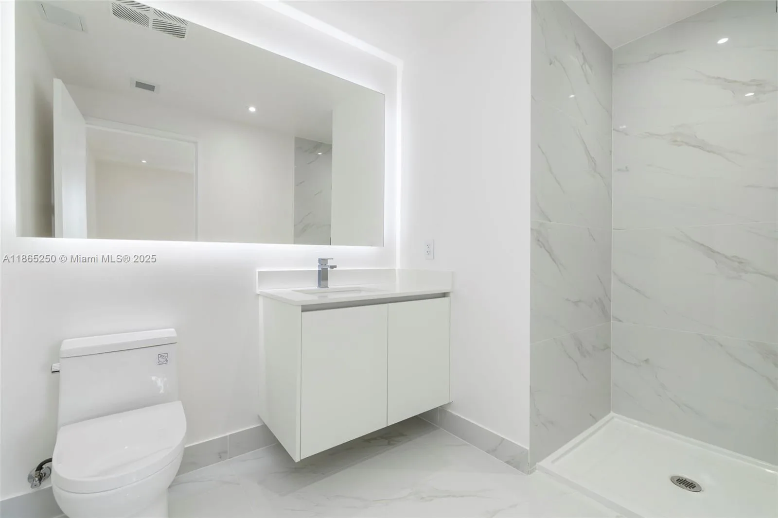 700 NE 24th St # 3705, Miami, FL 33137 photo 13