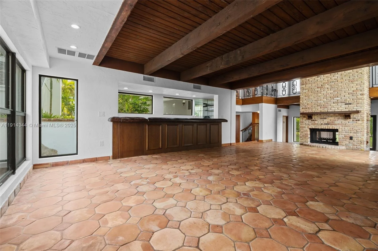 20215 W Oak Haven Cir, Miami, FL 33179 photo 12