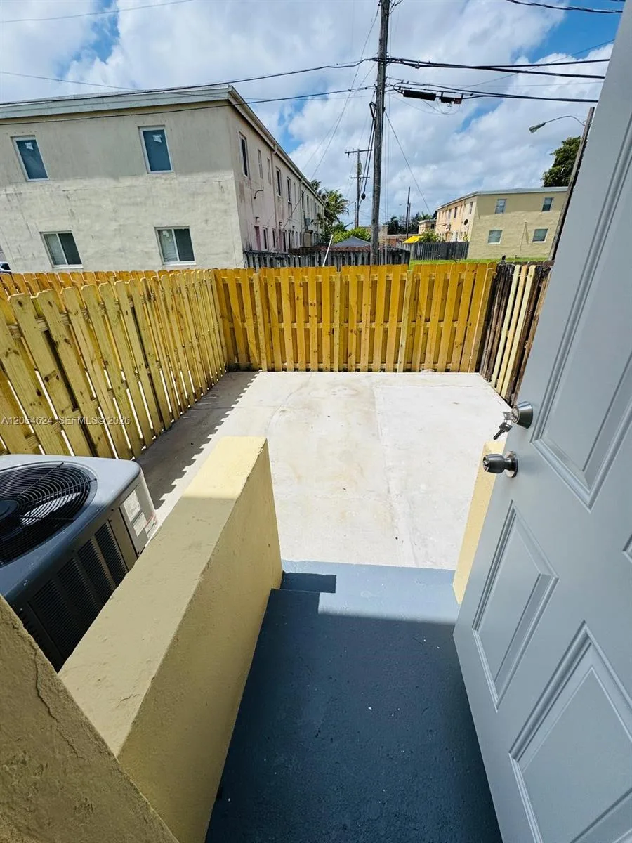 8454 NW 4th Ave # 8454, Miami, FL 33150 photo 3