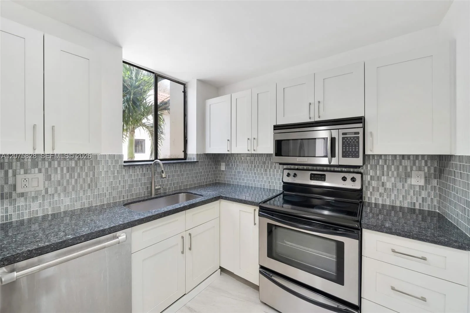 1401 NE 9th St # 26, Fort Lauderdale, FL 33304