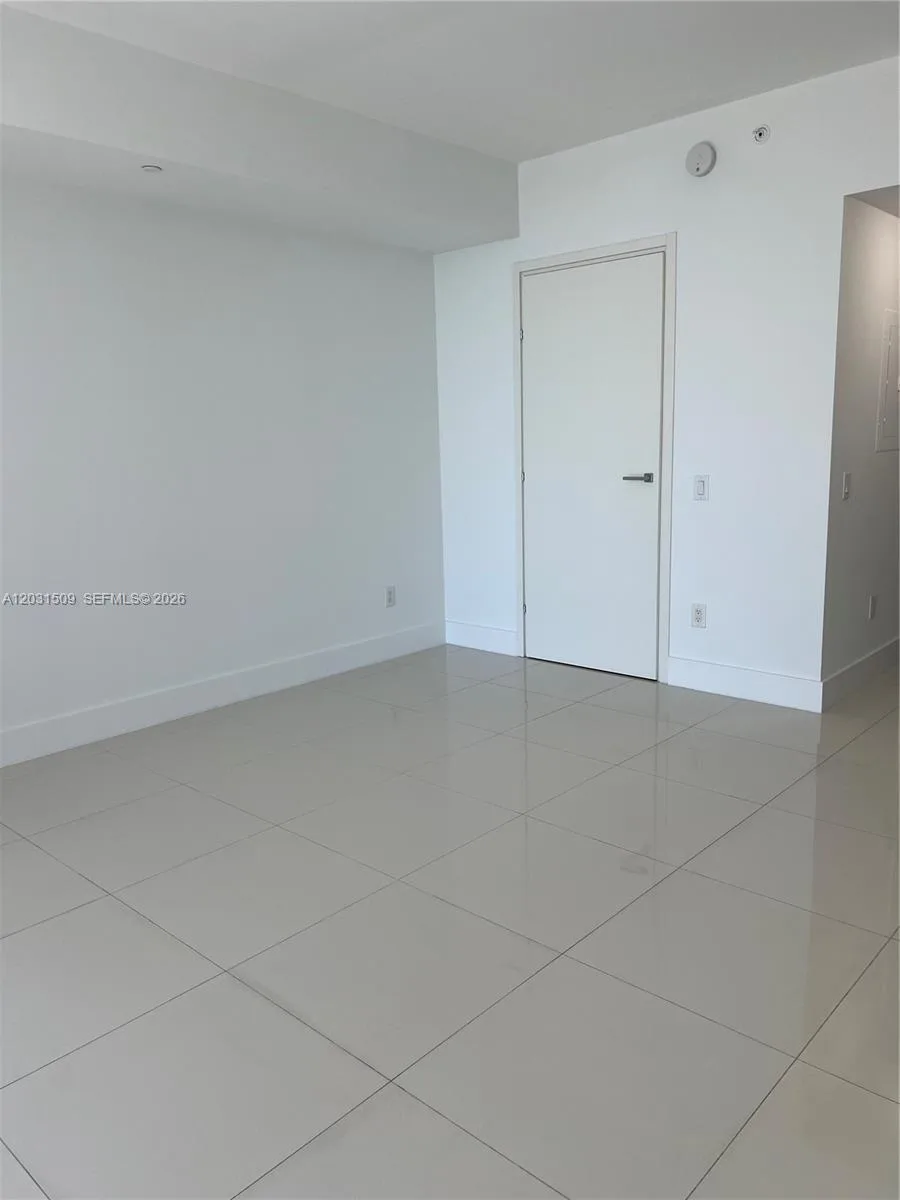 1300 Brickell Bay Dr # 1606, Miami, FL 33131 photo 7