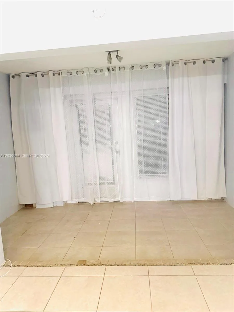 1140 NW 85th Ave, Plantation, FL 33322 photo 10
