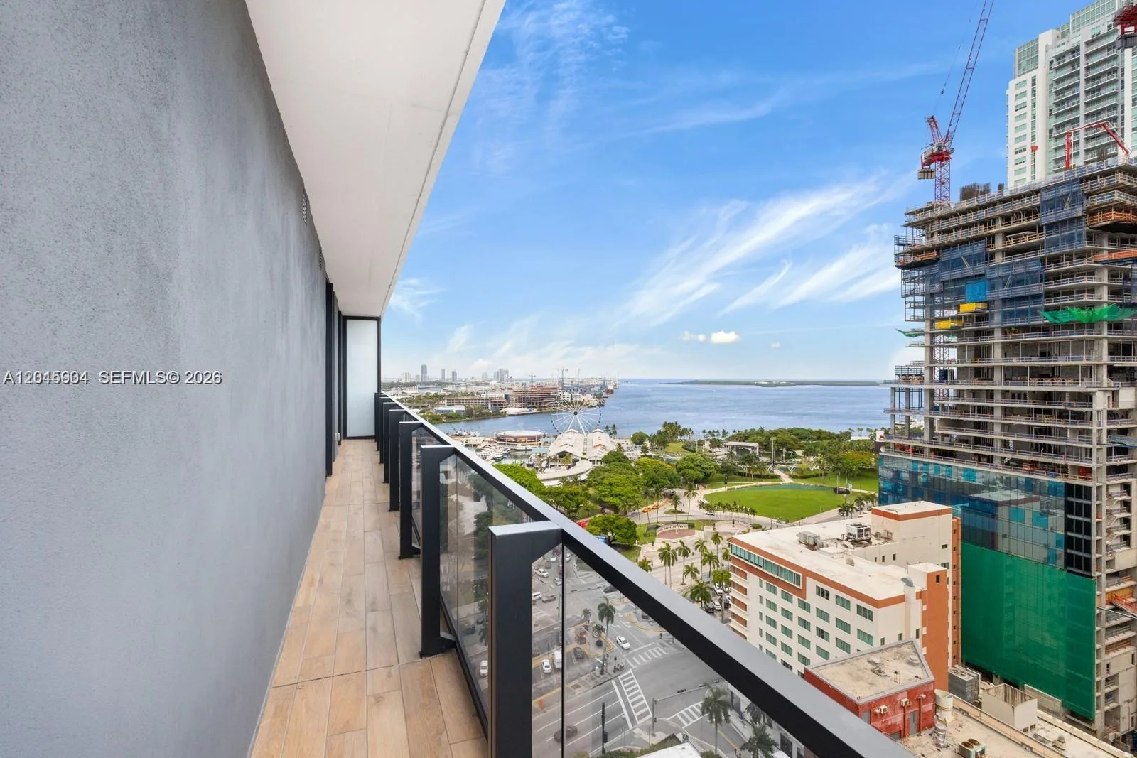 398 NE 5th St # 1518, Miami, FL 33132 photo 3