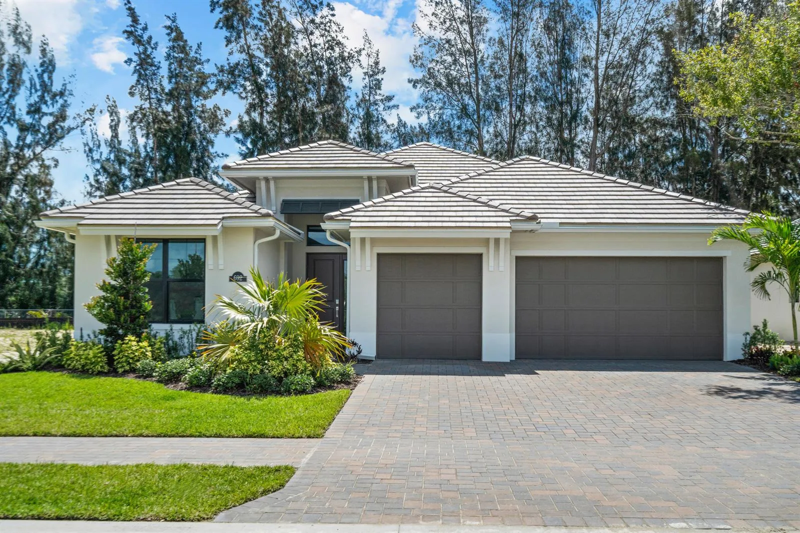692 Ravens Landing Drive, Vero Beach, FL 32968