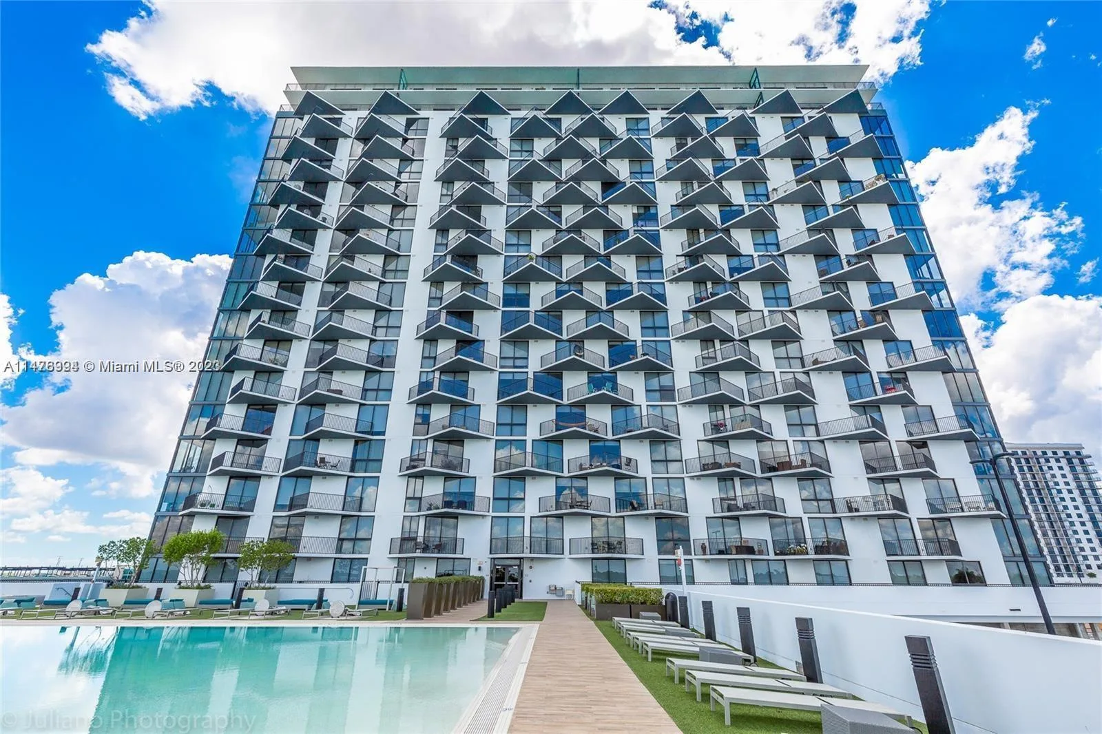 5300 NW 85th Avenue # 1409, Doral, FL 33166