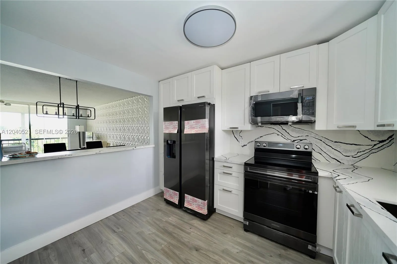 2541 Aragon Blvd # 305, Sunrise, FL 33322