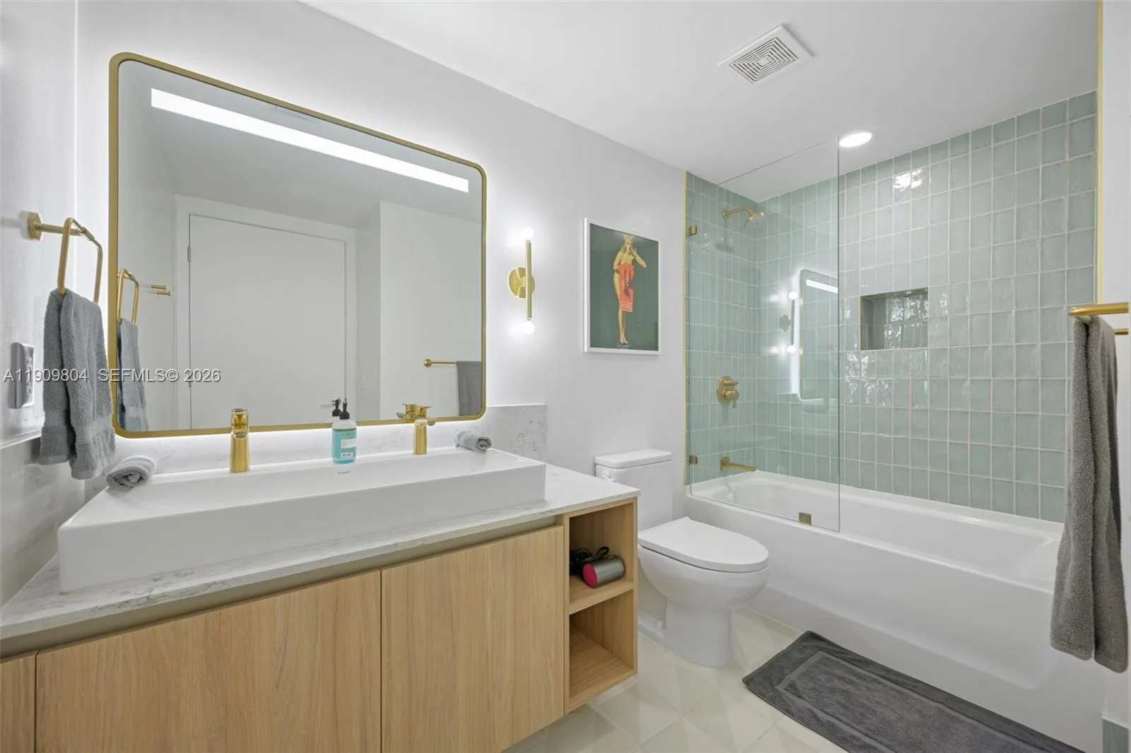 159 NE 6th St # 3706, Miami, FL 33132 photo 7