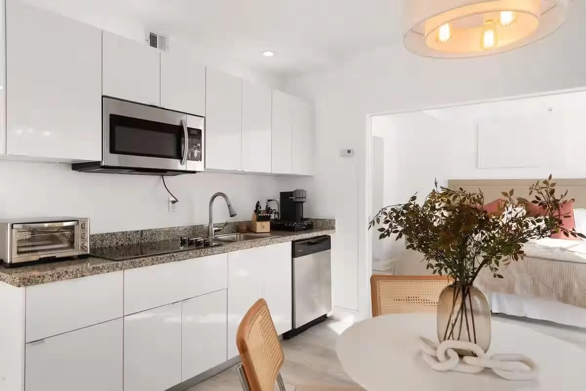 530 Ocean Drive, Miami Beach, FL 33139 photo 13