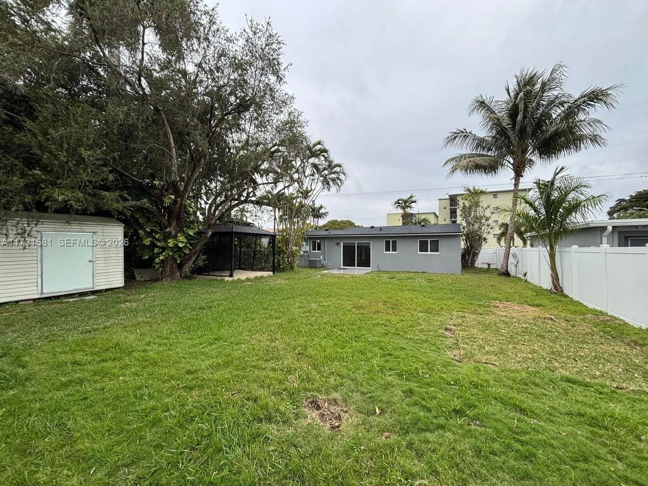 1426 Arthur St, Hollywood, FL 33020 photo 2