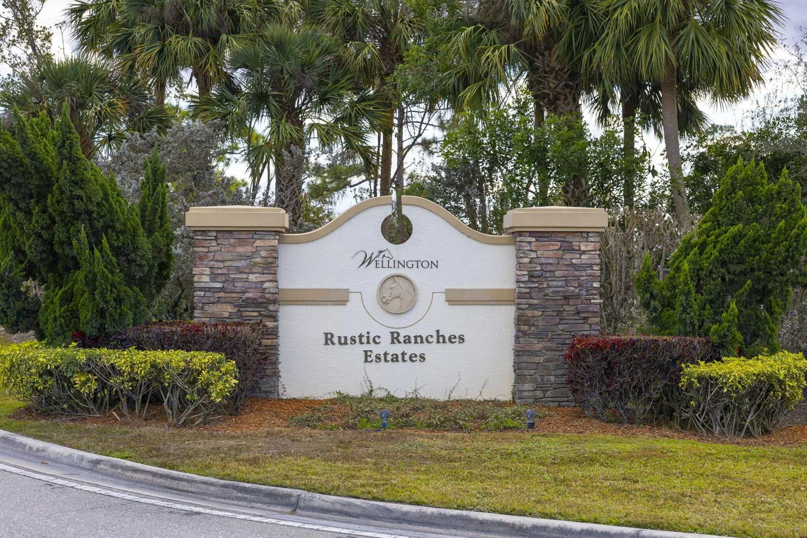 16296 Deer Path Lane, Wellington, FL 33470 photo 3