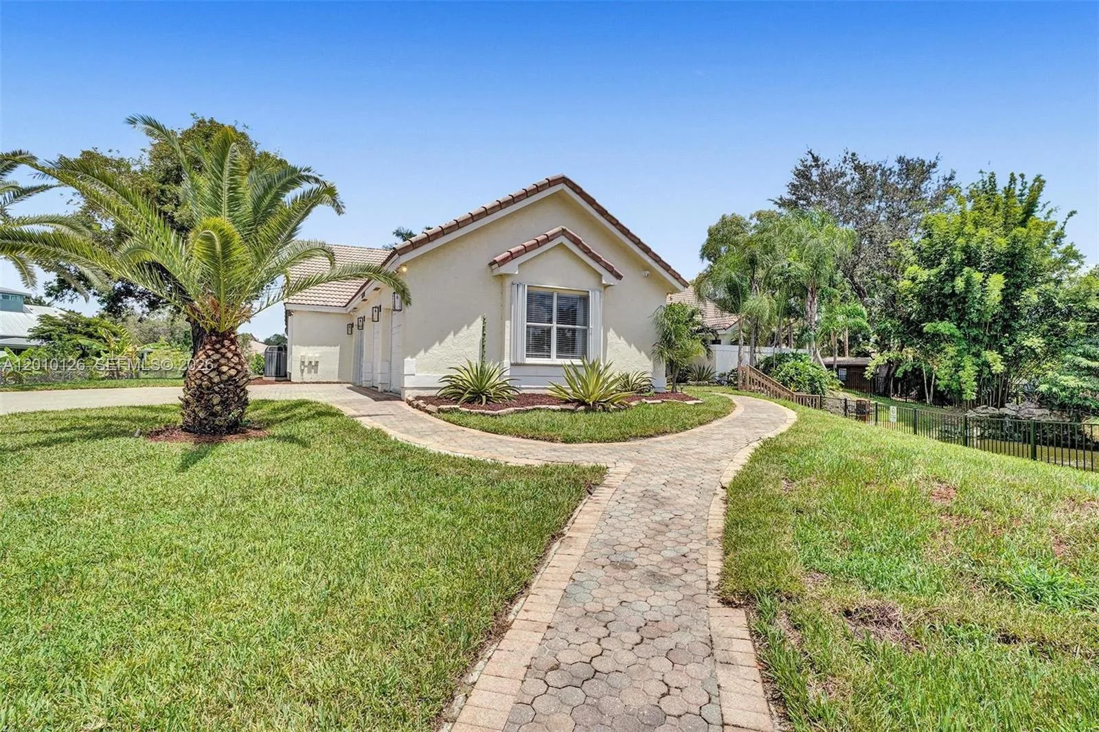 16301 SW 62nd St, Southwest Ranches, FL 33331 photo 9