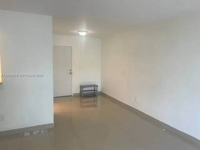 10395 N Kendall Dr # V4, Miami, FL 33176 photo 2