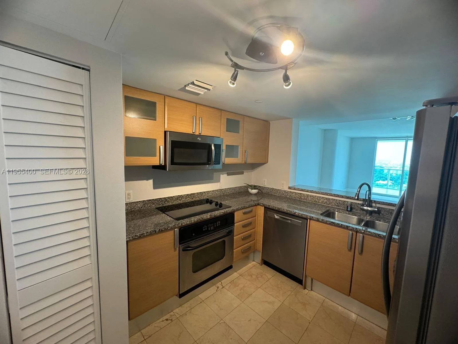 2101 Brickell Ave # 1901, Miami, FL 33129 photo 3